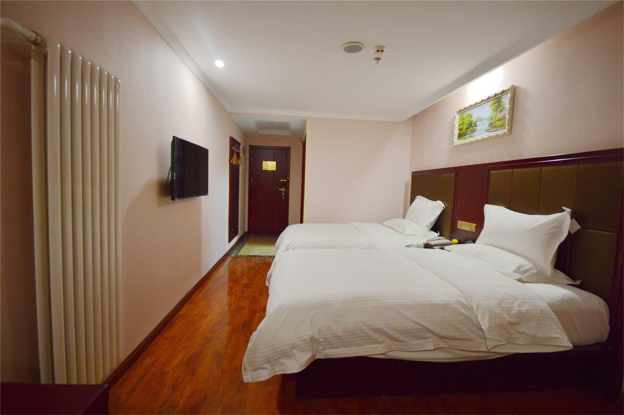 Hotel Greentree Alliance Chongming Bayi Road Walking Street