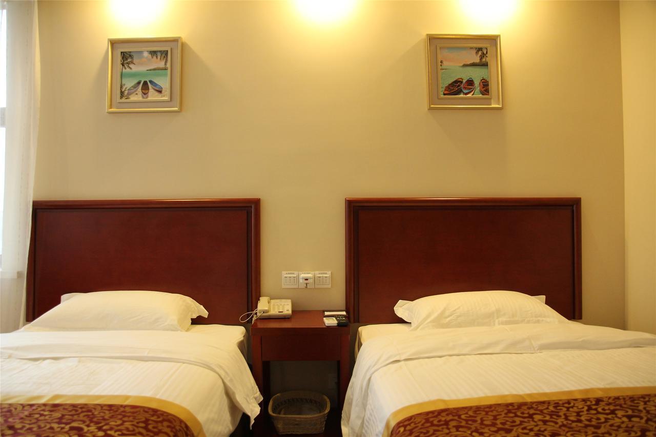 Hotel Greentree Alliance Chongming Bayi Road Walking Street