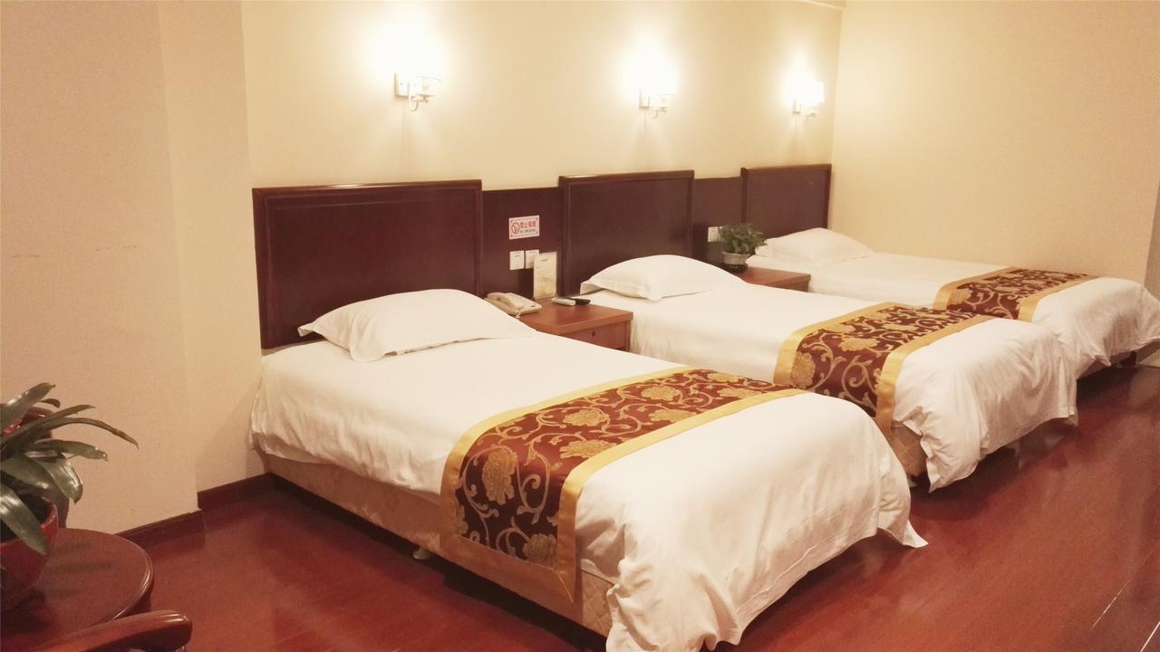 Greentree Alliance Chongming Bayi Road Walking Street 3* Shanghai